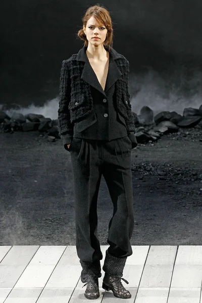 Look 1